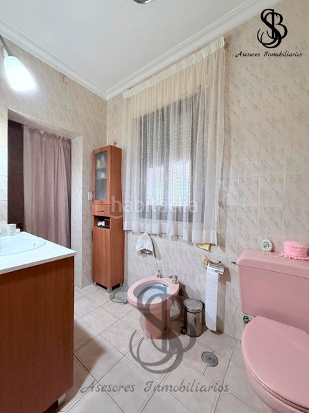 Foto f7c85fcf-2f1b-45f5-bb56-39dacf998c11. Xalet amb xemeneia calefacció aparcament piscina a Busot