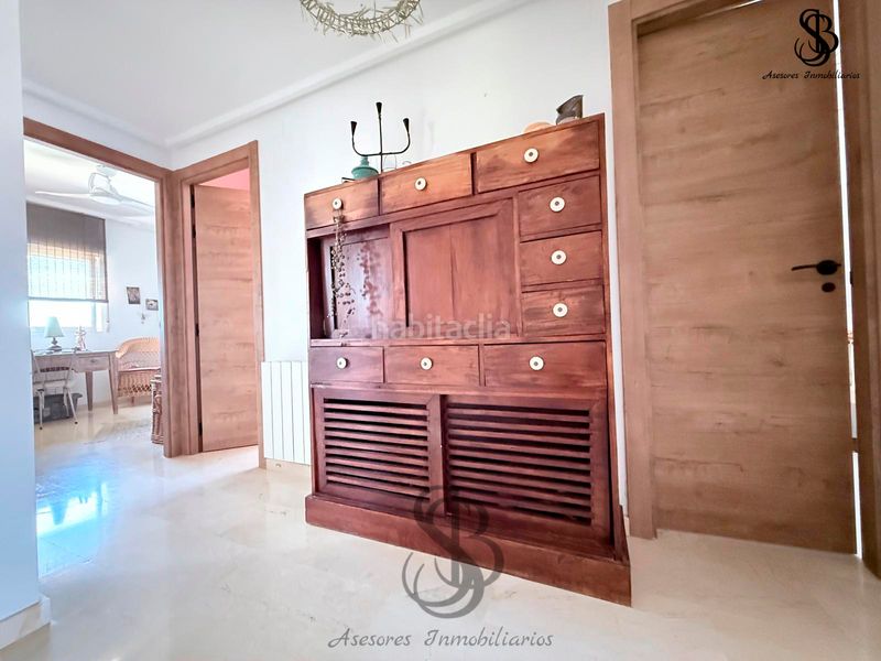 Foto 170a6427-7797-46a3-9025-599b1cbc27af. Casa aparellada amb xemeneia calefacció aparcament piscina a Mutxamel