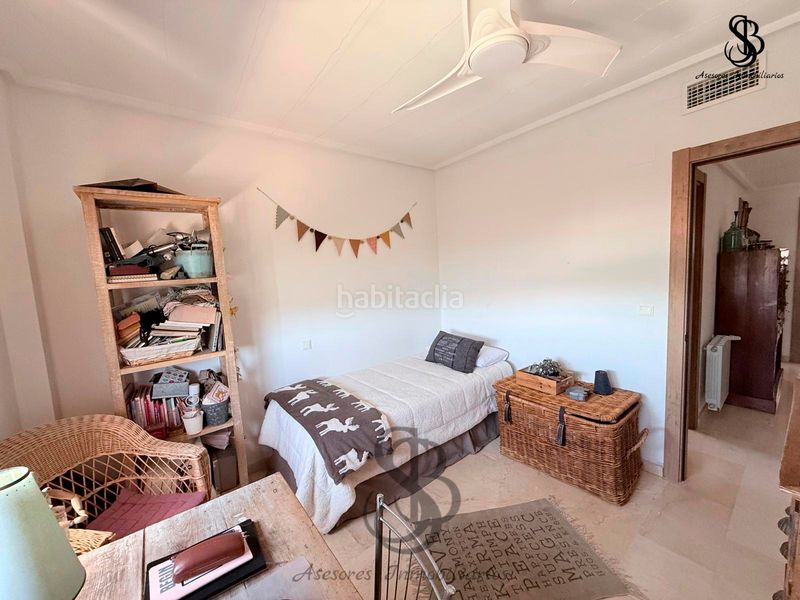 Foto 66ab8f13-2323-4834-a327-29d6359b5405. Casa aparellada amb xemeneia calefacció aparcament piscina a Mutxamel