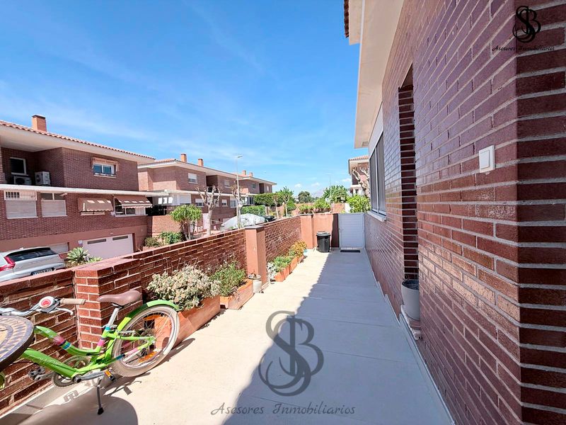 Foto 806162aa-73ea-474b-b03e-4817d15dea87. Casa pareada en Almajada-Ravel Mutxamel