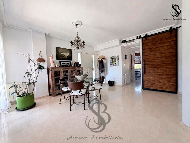 Foto 84ff35a9-1ed4-4ff8-a5aa-66be3dd28602. Casa pareada en Almajada-Ravel Mutxamel