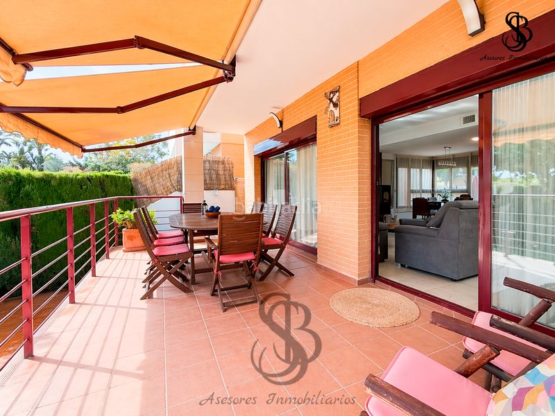 Foto 6c87a0ff-98ce-4b5f-8085-c9c95cad9ec7. Xalet amb xemeneia calefacció aparcament piscina a Alicante