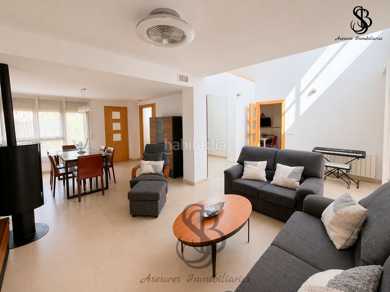 Foto 7695b6ea-6d91-432c-aaaf-e5cd2dc0877f. Xalet amb xemeneia calefacció aparcament piscina a Alicante