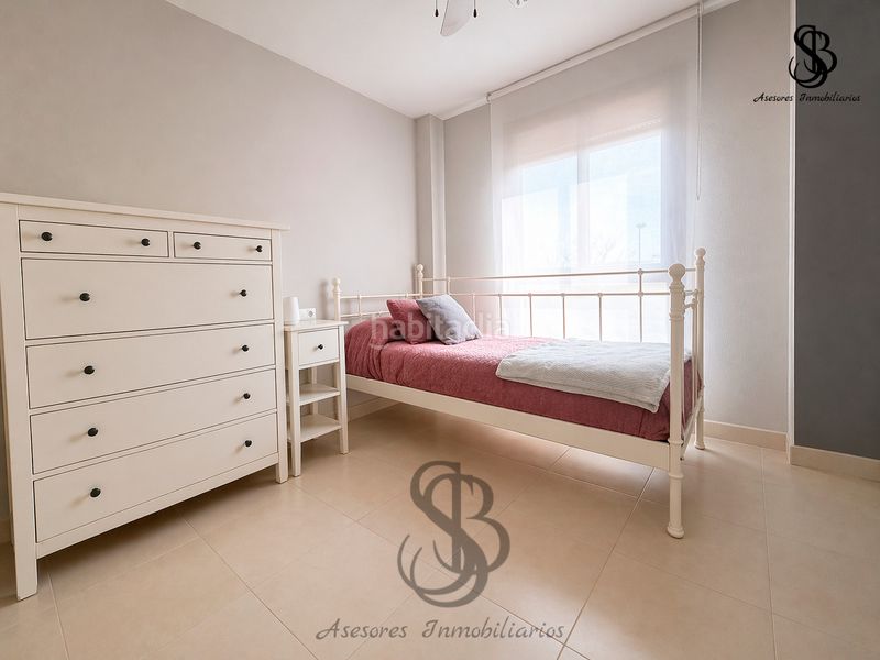 Foto a3fe12e9-95c8-46f9-b74f-ab1fa54055df. Xalet amb xemeneia calefacció aparcament piscina a Alicante