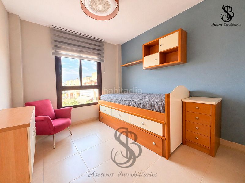 Foto d31979f8-691a-46ea-b218-c151ed407170. Xalet amb xemeneia calefacció aparcament piscina a Alicante