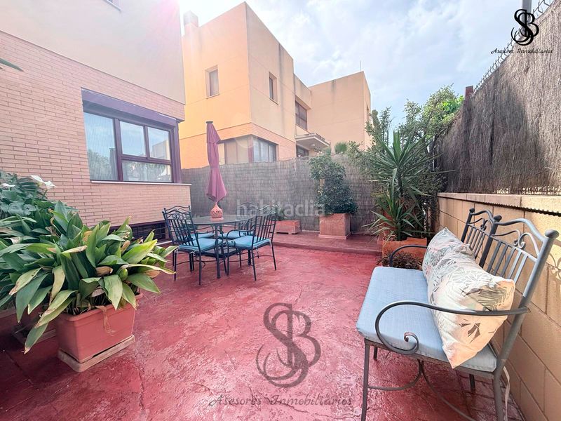 Foto d3da77ec-47fb-4341-bb2f-16bcd7a4bf8e. Xalet amb xemeneia calefacció aparcament piscina a Alicante