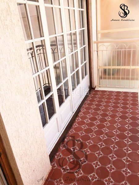 Foto ddb54080-9ea9-440e-838f-2dfc9b6e74f7. Casa aparellada amb xemeneia a Calas Santiago Bernabeu Santa Pola
