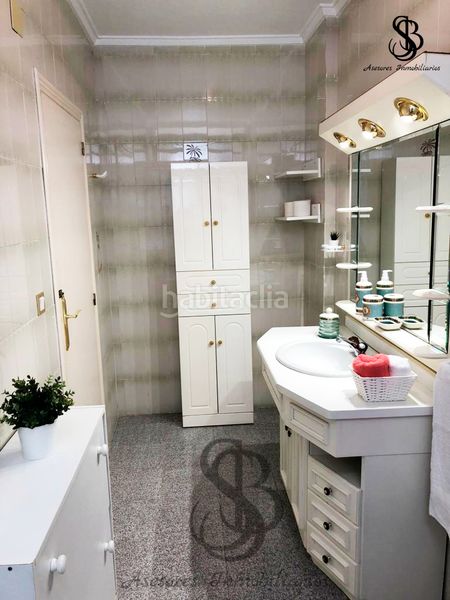 Foto fe32a90e-0133-41ef-8ee1-a3bd841a2dc7. Casa aparellada amb xemeneia a Calas Santiago Bernabeu Santa Pola
