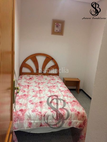 Foto 87881017-8ad8-45dc-a03f-b8717d76611e. Casa aparellada amb xemeneia calefacció a Calas Santiago Bernabeu Santa Pola