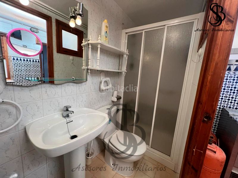 Foto 94abe2a6-b741-475a-9c8e-c0f3b85da640. Casa aparellada amb xemeneia calefacció a Calas Santiago Bernabeu Santa Pola