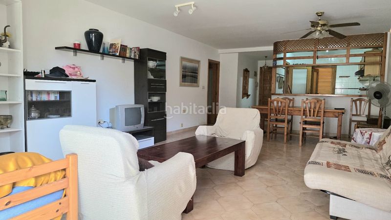 Foto ae47b97d-a2a7-47b1-8e67-de0a0b77fdec. Pis amb calefacció aparcament piscina a Campello Playa Campello (el)