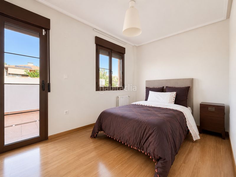 Foto 4e165cd1-f2ac-4ca3-9ba8-b0565c6b2a4a. Casa aparellada amb calefacció aparcament piscina a Mutxamel