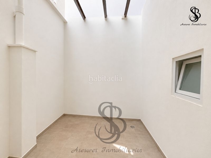 Foto c2b910aa-7737-4f07-9cd4-58b98c0eb3b3. Pis amb calefacció a Carolinas Altas Alicante