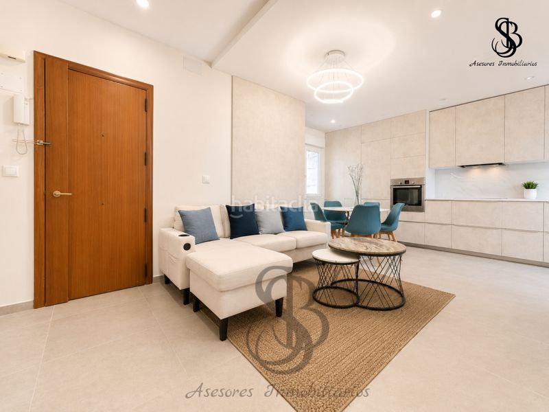 Foto 86e5a89e-6908-4117-9075-8274680fd68f. Piso en Campoamor Alicante