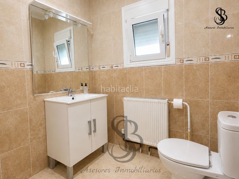 Foto c335b6cf-52e6-43f8-a45c-36791e9ad955. Xalet amb xemeneia calefacció aparcament piscina a Busot