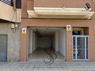Affitto Locale commerciale in Carrer miguel alcaraz 16