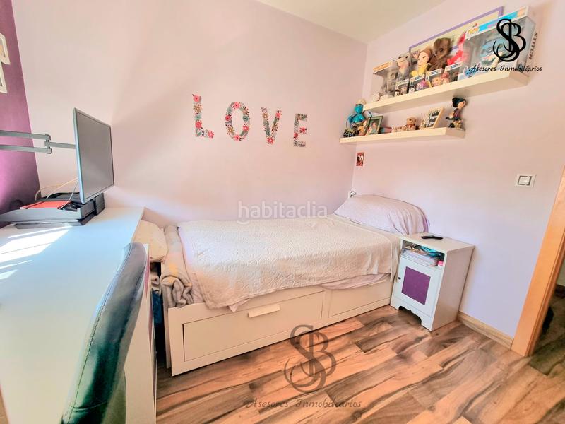 Foto 832b2d49-f66f-4463-983f-f46b98a9b955. Casa adossada amb xemeneia calefacció aparcament piscina a San Juan de Alicante