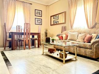 Casa adossada a Encinarejo de Córdoba. Oportunidad en encinarejo. casa de 2 plantas con terraza, 2 tras