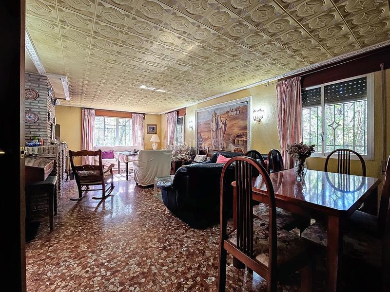 Foto 10cfa0d6-d457-4262-8619-7d322d4202c9. Chalet mit parking pool in Santa Maria de Trassierra Córdoba