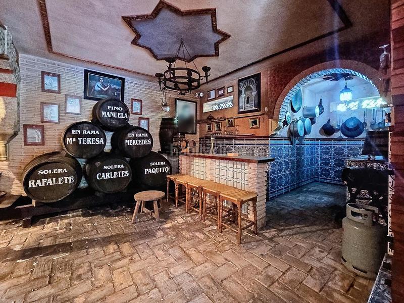 Foto ebb77a54-12ae-4ac4-bc12-02d80e917cb4. Chalet mit parking pool in Santa Maria de Trassierra Córdoba