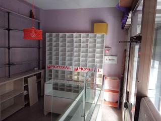 Local Comercial en Viñuela - Rescatado