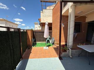 Maison  Calle tolerancia (sr-2). Casa adosada de 2 plantas en la población la victoria córdoba
