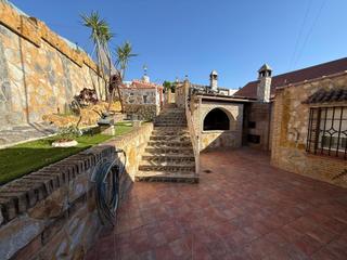 Xalet  Calle lucano - via augusta. Exclusivo chalet independiente en va augusta con piscina y ampl