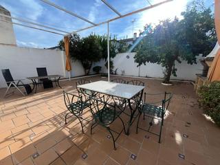 Casa adossada  Calle cantautor calos cano. Estupenda casa en encinarejo, cinco dormitorios, gran patio, coc