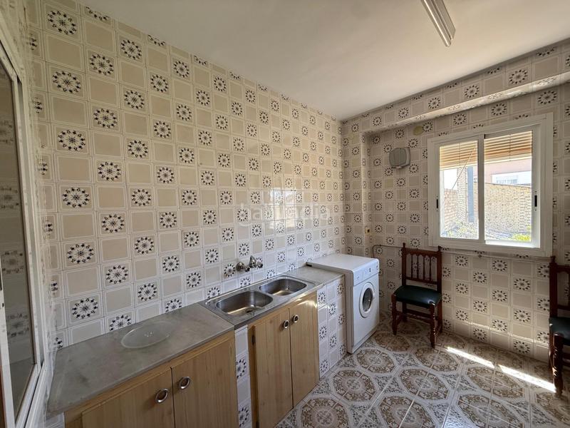 Foto 76632684-5c87-42f5-ac36-9b9f70f625c2. Maison avec chauffage dans Rute