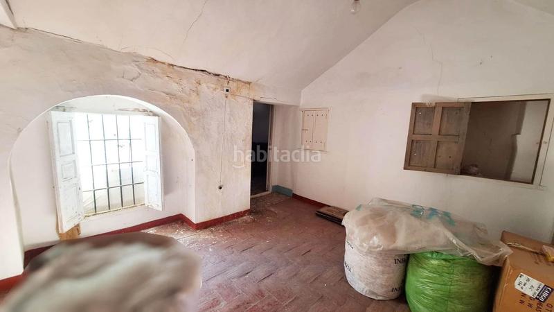 Foto e407ec2f-82da-4cec-9bb6-551fd3c003e6. Casa  con gran potencial para reformar en fernán núñez !! en Fernán - Núñez