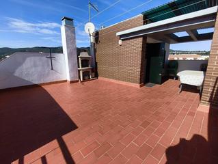 Maison jumelée  Calle de consejo de distrito. Casa adosada en san rafael de la albaida con espacios exteriores