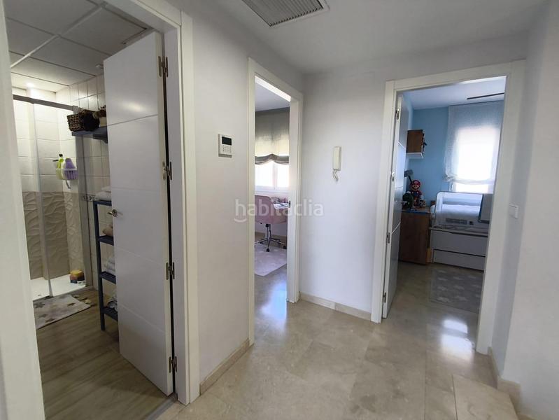 Foto ab057fd3-ac00-47b3-8acb-adf98581e8f3. Maison jumelée avec parking piscine dans Paraíso Arenal - La Colina Córdoba