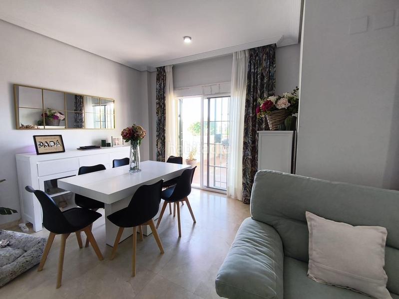 Foto dd2d23c5-e221-49b2-b699-07dfcd91e82e. Maison jumelée avec parking piscine dans Paraíso Arenal - La Colina Córdoba