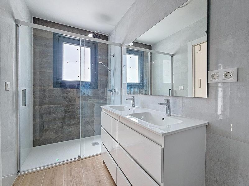 Foto ebf1226d-a0db-46f7-a6ed-54dbd06207b3. Semi detached house with heating parking in Villarrubia Córdoba