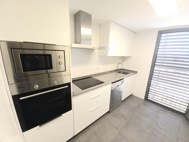 Foto 0c3ec127-c616-444a-85a6-6f7c7dd2d384. Appartamento con parcheggio piscina in Poniente-Norte - Miralbaida - Parque Azahara Córdoba