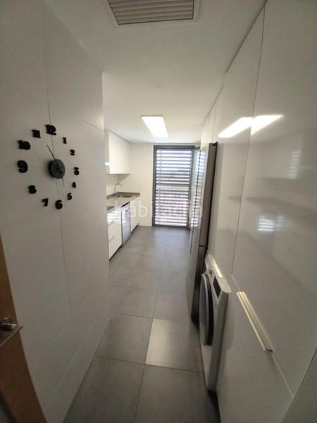 Foto 5308cafd-5801-4343-b423-d74b929dc4f7. Appartamento con parcheggio piscina in Poniente-Norte - Miralbaida - Parque Azahara Córdoba