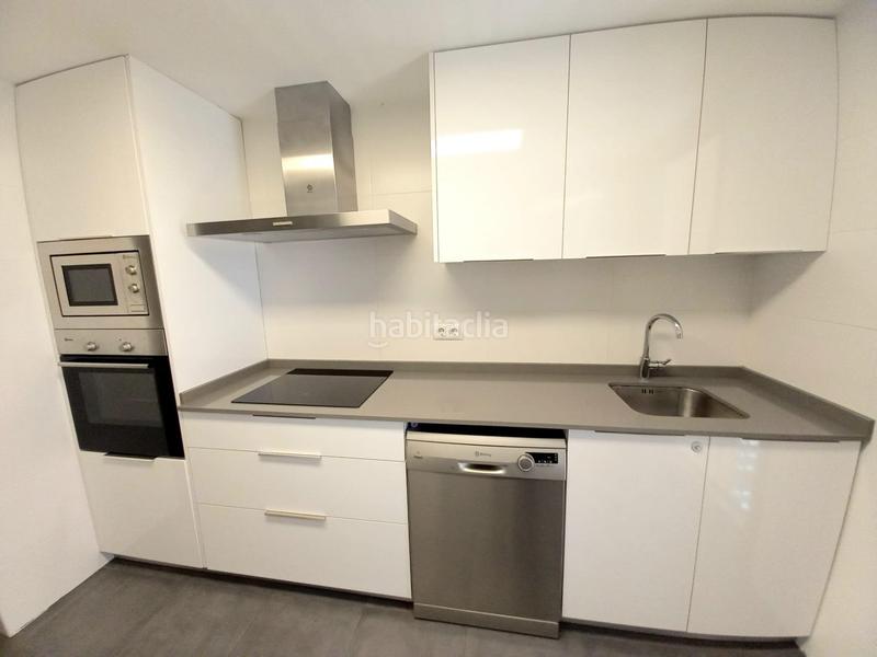 Foto f1dc93f3-5a0b-4a17-8a07-b87f3333725f. Appartamento con parcheggio piscina in Poniente-Norte - Miralbaida - Parque Azahara Córdoba