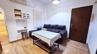 Appartement  Calle de sebastián de benalcázar. Vivienda en planta baja con trastero en huerta de la reina !!