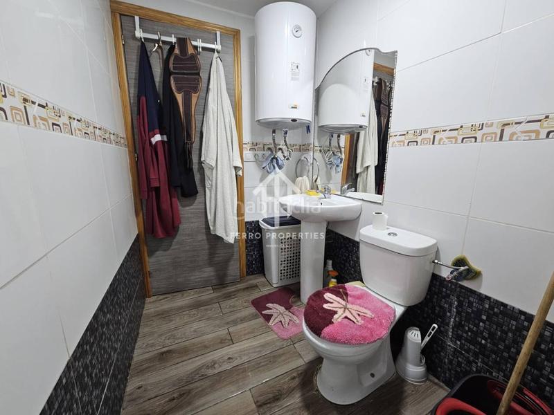 Foto 0825cbf1-e512-4ebe-805b-e8a5e7c37a7c. Casa con parcheggio in Loja