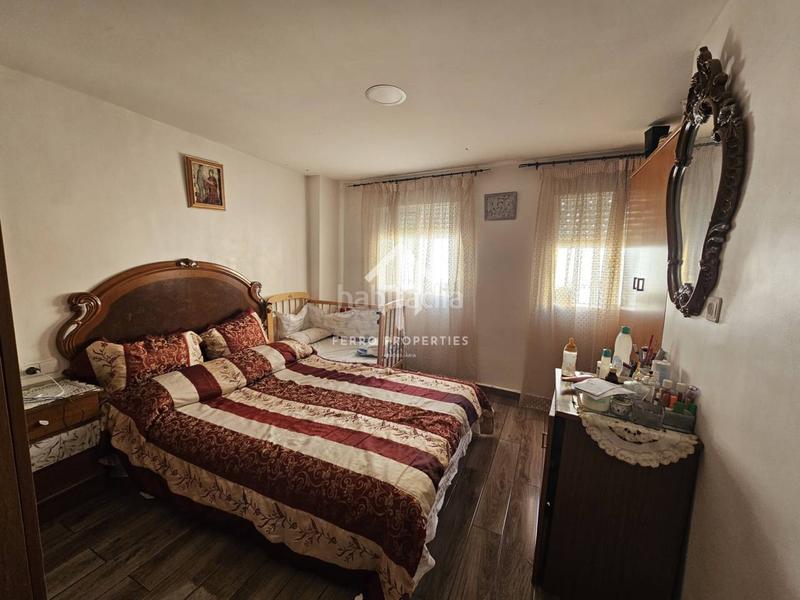 Foto b3b66c1f-250d-4961-899d-f1053bc20200. Casa con parcheggio in Loja