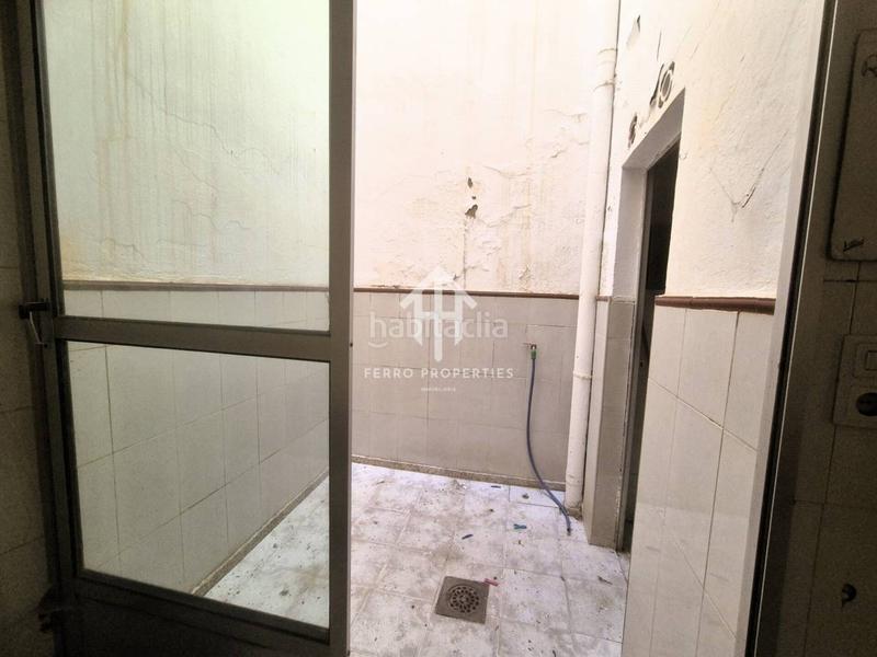 Foto 4ee96b71-f09c-4c23-8902-053fd88cb1fc. Local comercial local en venta en Loja