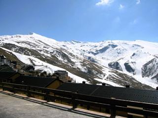 Pis a Zona alta. Venta de piso en monachil