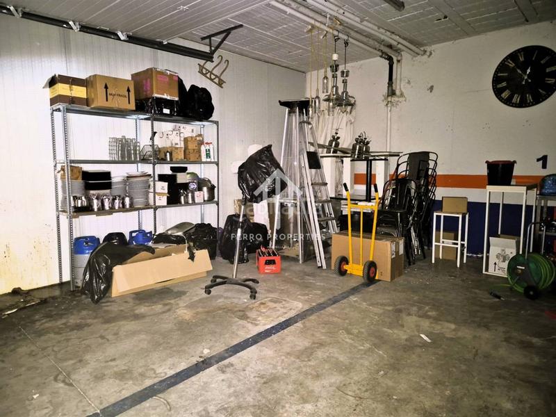 Foto 995eea14-c2b8-4f4e-88e1-21cbb95fbae2. Parking coche garaje en Loja