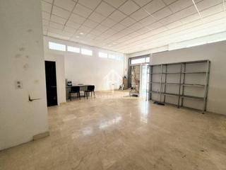 Lloguer Local Comercial a Rafael pérez del álamo 1. Alquiler de local comercial en loja