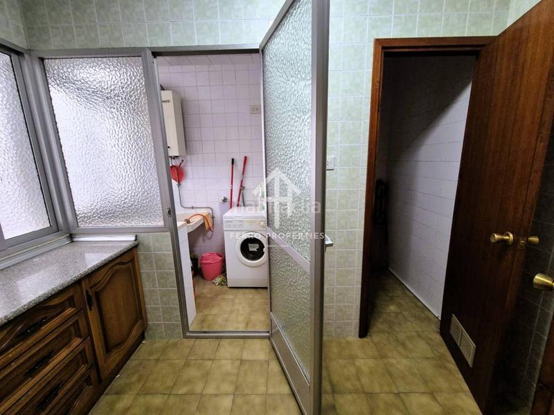 Foto 09b7d8a0-9a3a-4fcf-971d-696228d7fb89. Piso venta de piso en el centro en Loja