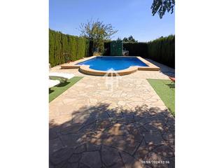 Casa a Andalucía 112. Casa con terreno en venta en la fábrica