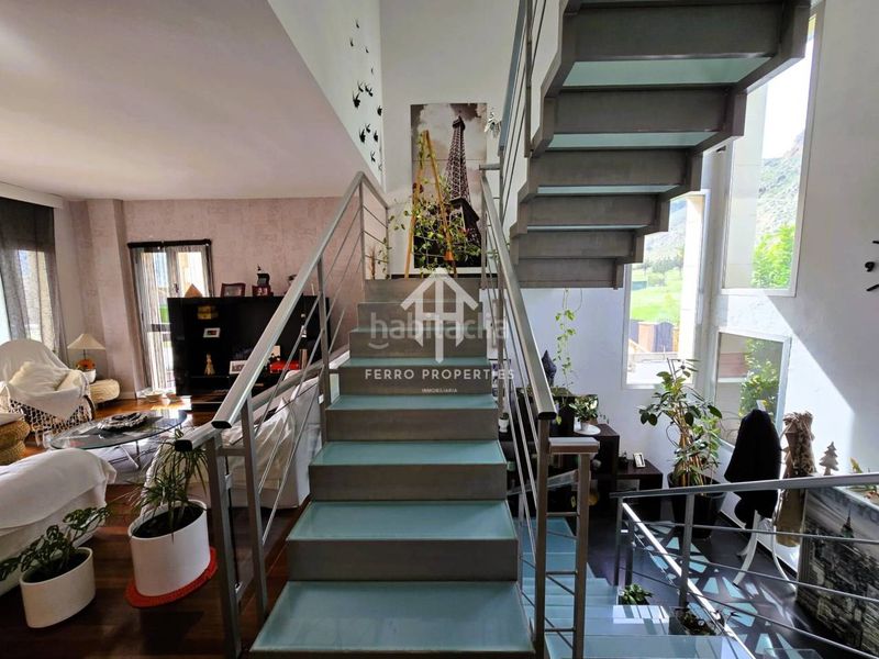Foto b3644eac-dbd4-48d6-93fb-49dc25ef23fc. Chalet dans calle alcalde don manuel martín 11 dans Loja