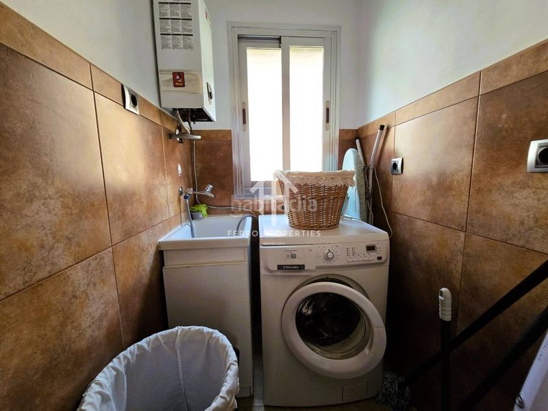 Foto dcddadbd-bf94-47c7-9ebe-7a25552b0287. Chalet dans calle alcalde don manuel martín 11 dans Loja