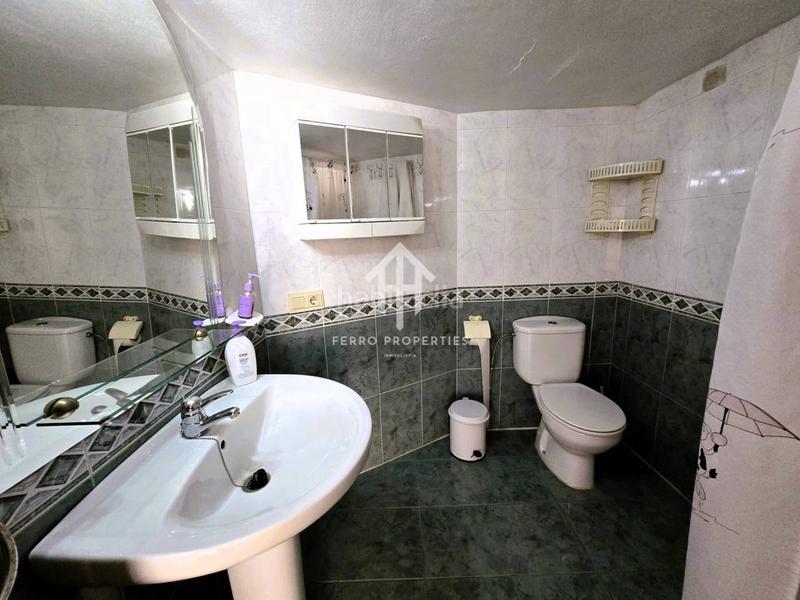 Foto 21c8c6e2-5036-402d-bb61-fac5d890dd56. Chalet dans miró 9 dans Loja