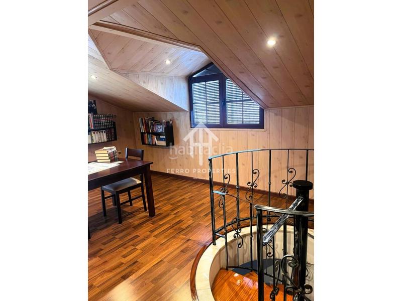 Foto 23c87f24-fb76-4f3f-b4fc-23c59d713579. Chalet dans miró 9 dans Loja